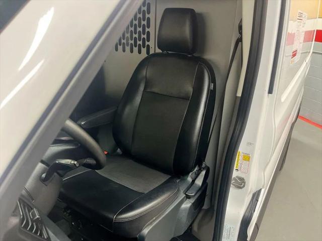2023 Ford Transit Cargo Van Medium Roof w/RWB