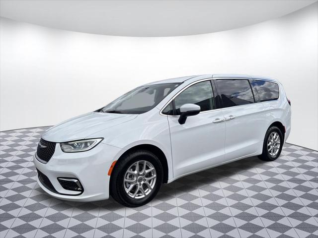 Used 2023 Chrysler Pacifica For Sale in Bellingham, WA