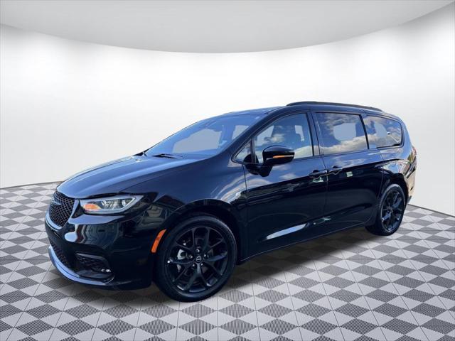 Used 2025 Chrysler Pacifica For Sale in Bellingham, WA