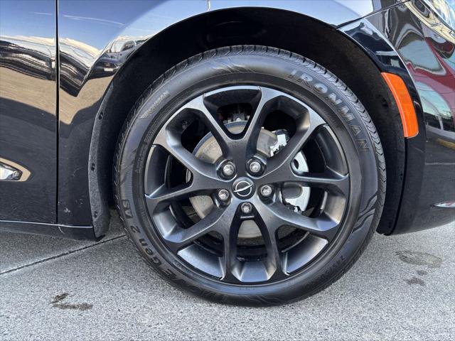 Used 2025 Chrysler Pacifica For Sale in Bellingham, WA