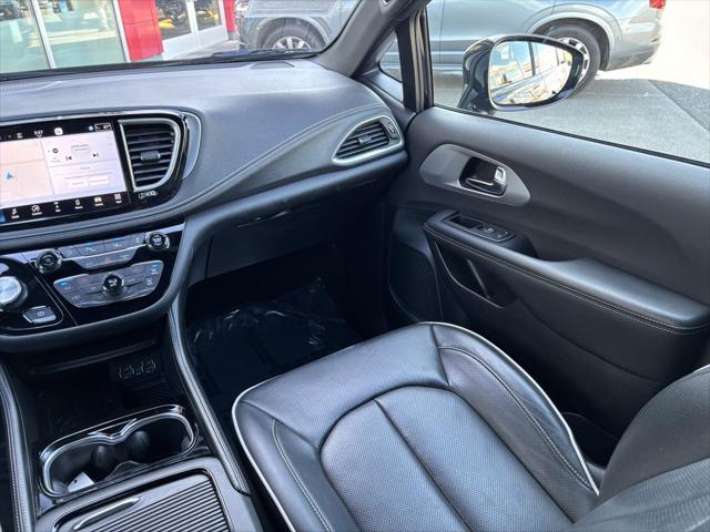 Used 2025 Chrysler Pacifica For Sale in Bellingham, WA