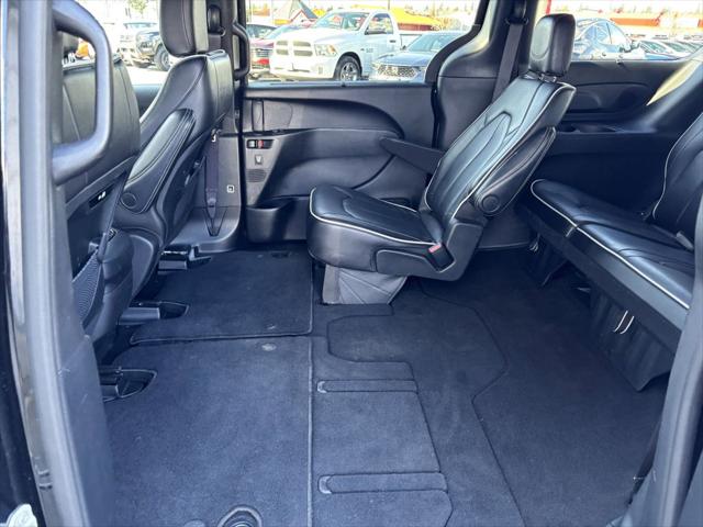 Used 2025 Chrysler Pacifica For Sale in Bellingham, WA