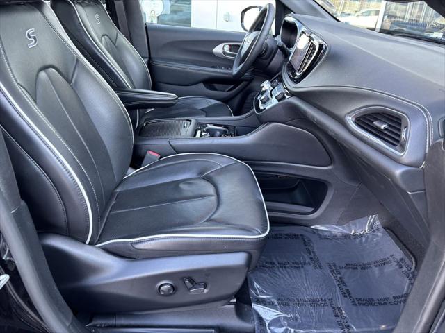 Used 2025 Chrysler Pacifica For Sale in Bellingham, WA