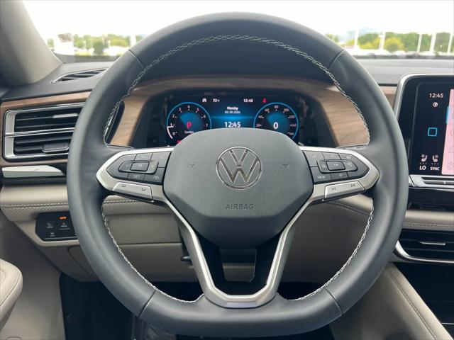 2026 Volkswagen Atlas SE with Technology