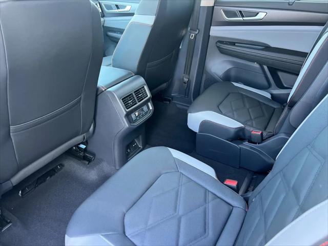 2026 Volkswagen Atlas Peak Edition