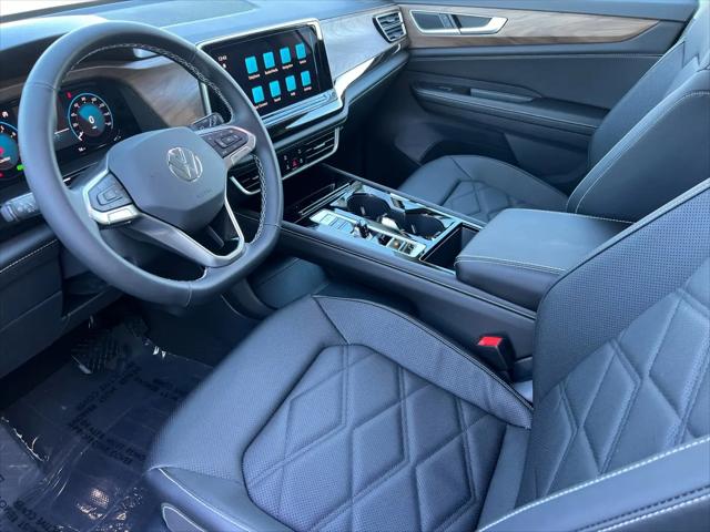 2026 Volkswagen Atlas SE with Technology