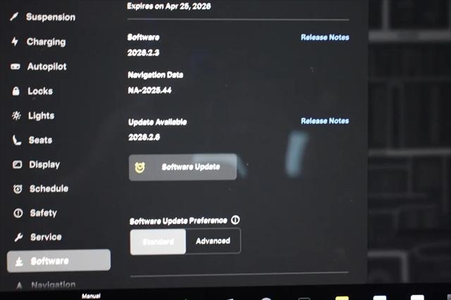 2023 Tesla Model S Standard Range