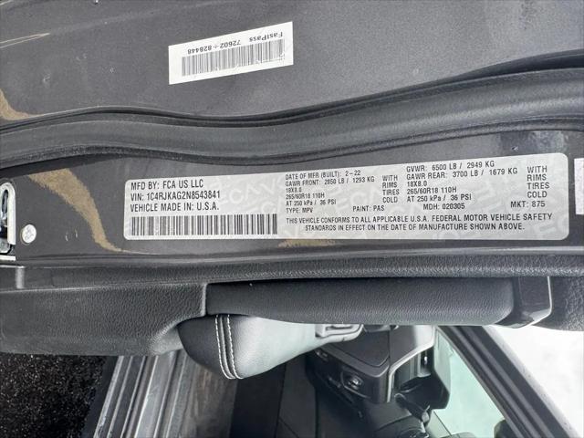 2022 Jeep Grand Cherokee L Laredo 4x4
