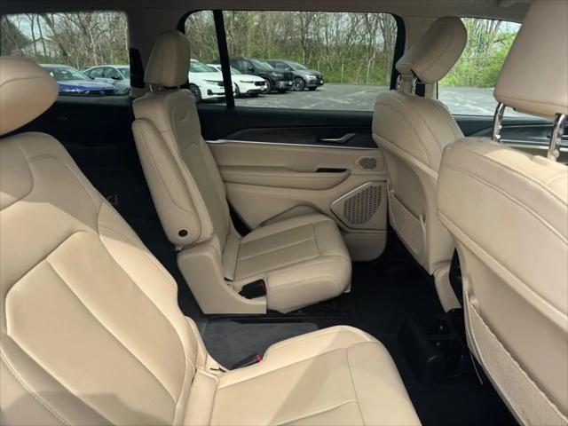 2022 Jeep Grand Cherokee L Limited 4x4