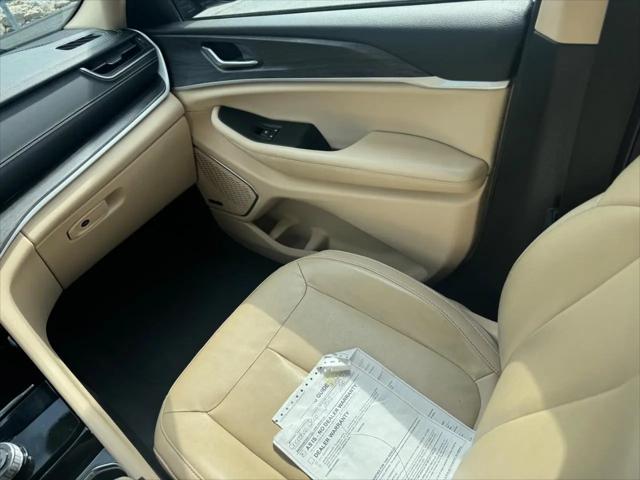 2022 Jeep Grand Cherokee L Limited 4x4