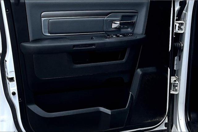 2024 Ram 1500 Classic SLT Quad Cab 4x2 6'4" Box