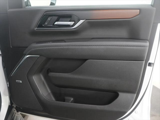 2025 GMC Yukon 4WD Denali