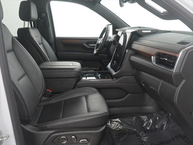 2025 GMC Yukon 4WD Denali