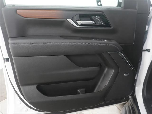 2025 GMC Yukon 4WD Denali