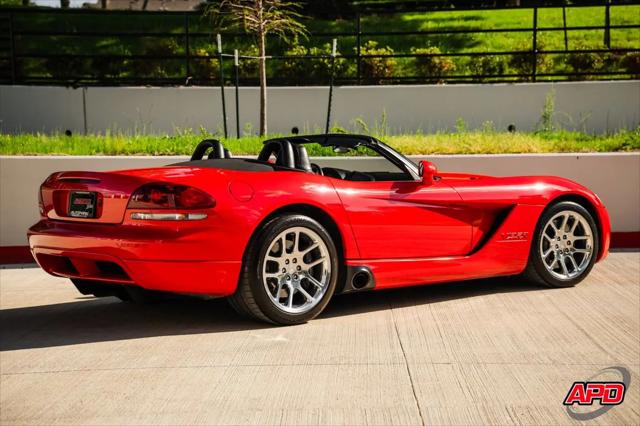 2003 Dodge Viper SRT10