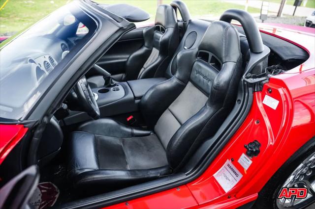 2003 Dodge Viper SRT10