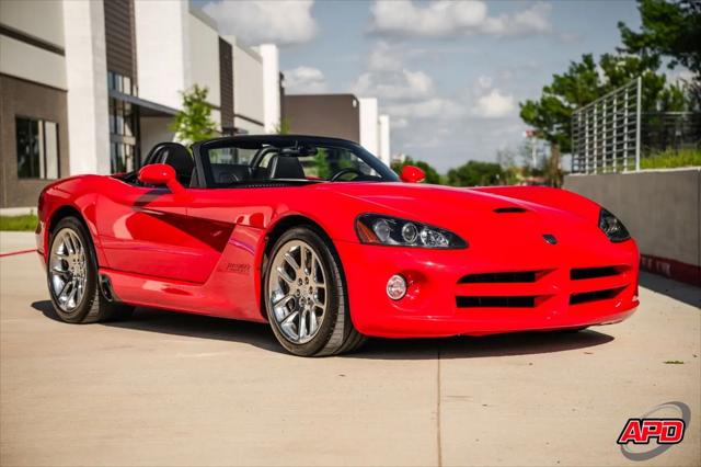 2003 Dodge Viper SRT10