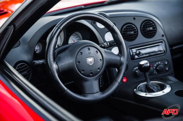 2003 Dodge Viper SRT10