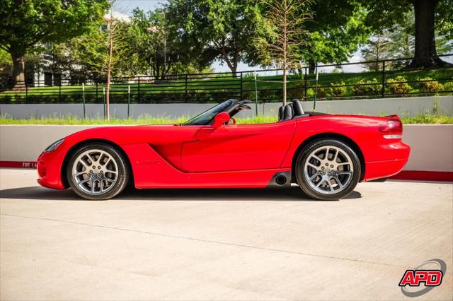 2003 Dodge Viper SRT10