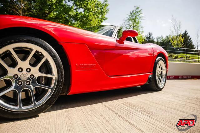2003 Dodge Viper SRT10