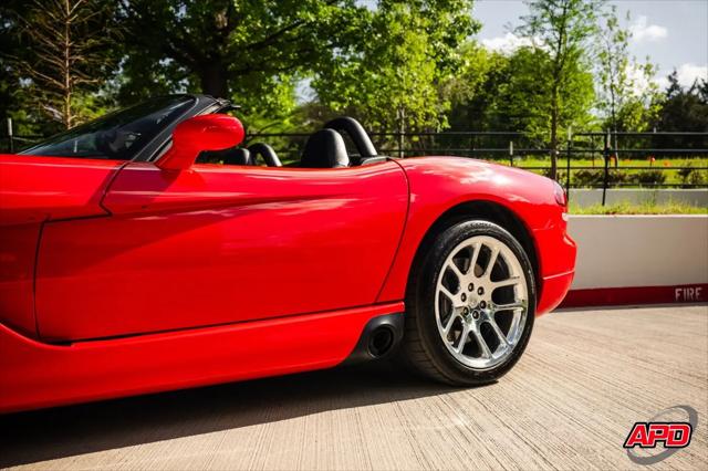 2003 Dodge Viper SRT10