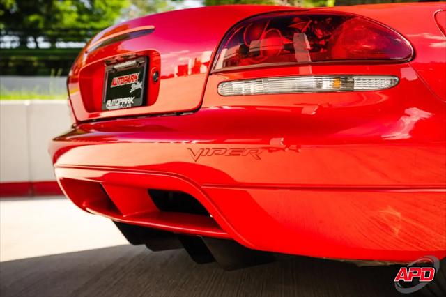 2003 Dodge Viper SRT10