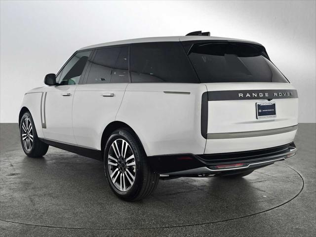 2026 Land Rover Range Rover P530 SE