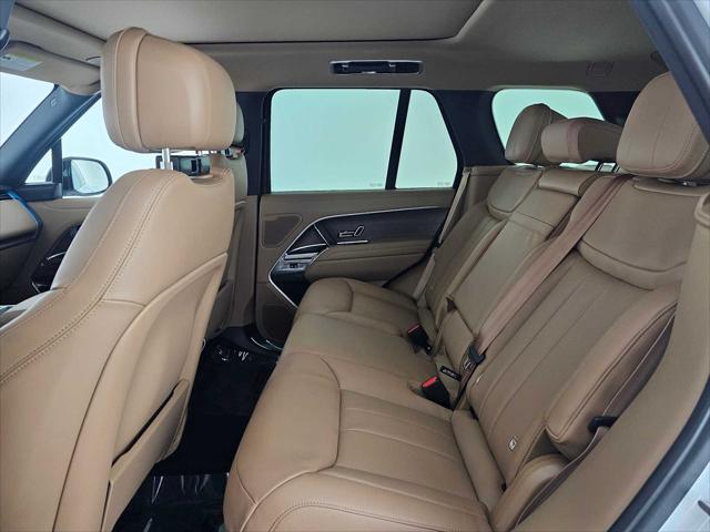 2026 Land Rover Range Rover P530 SE