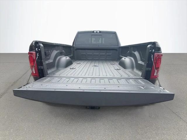 2026 Ram 3500 Laramie Crew Cab 4x4 8' Box