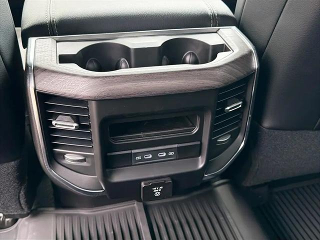 2026 Ram 3500 Laramie Crew Cab 4x4 8' Box
