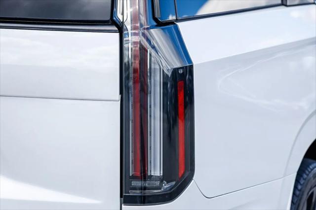 2025 Cadillac Escalade Sport Platinum