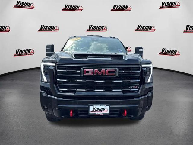 2025 GMC Sierra 2500HD Crew Cab, Standard Bed, AT4, 4WD