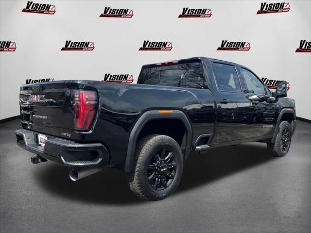 2025 GMC Sierra 2500HD Crew Cab, Standard Bed, AT4, 4WD