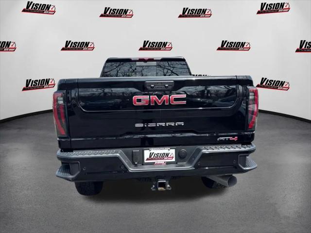 2025 GMC Sierra 2500HD Crew Cab, Standard Bed, AT4, 4WD