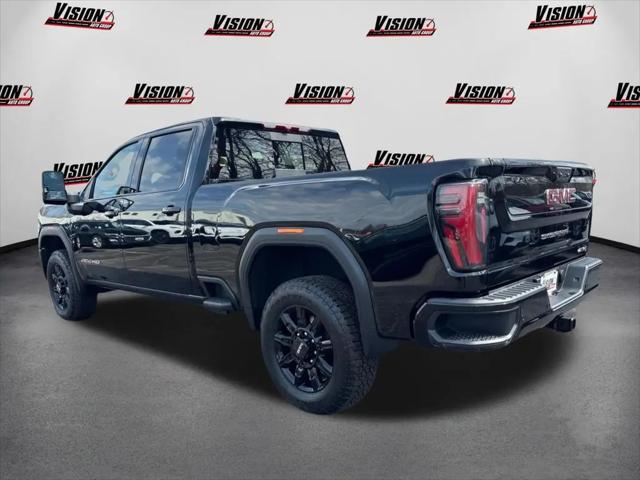 2025 GMC Sierra 2500HD Crew Cab, Standard Bed, AT4, 4WD