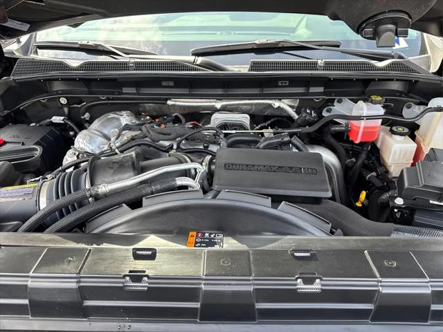 2025 GMC Sierra 2500HD Crew Cab, Standard Bed, AT4, 4WD