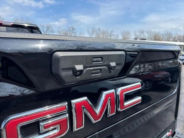 2025 GMC Sierra 2500HD Crew Cab, Standard Bed, AT4, 4WD