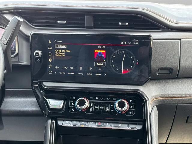 2025 GMC Sierra 2500HD Crew Cab, Standard Bed, AT4, 4WD