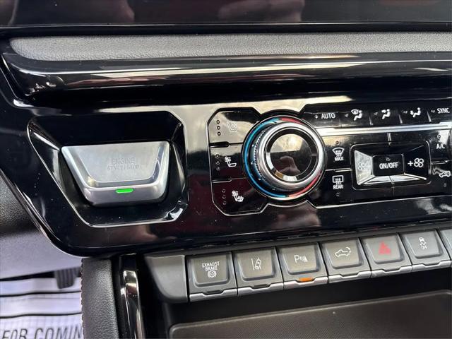 2025 GMC Sierra 2500HD Crew Cab, Standard Bed, AT4, 4WD