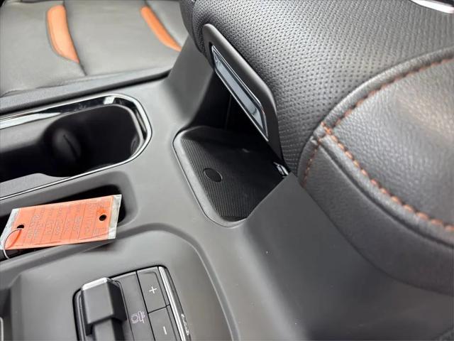 2025 GMC Sierra 2500HD Crew Cab, Standard Bed, AT4, 4WD