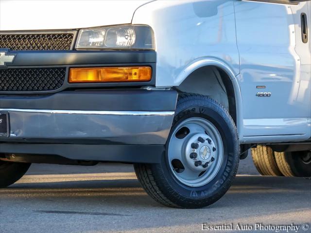 2021 Chevrolet Express Cutaway 4500 Van
