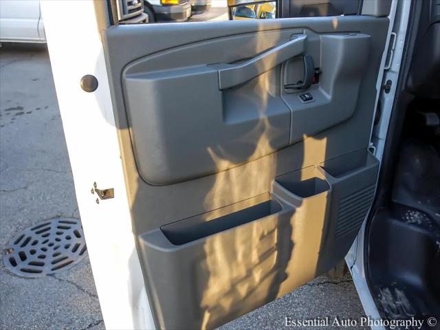 2021 Chevrolet Express Cutaway 4500 Van