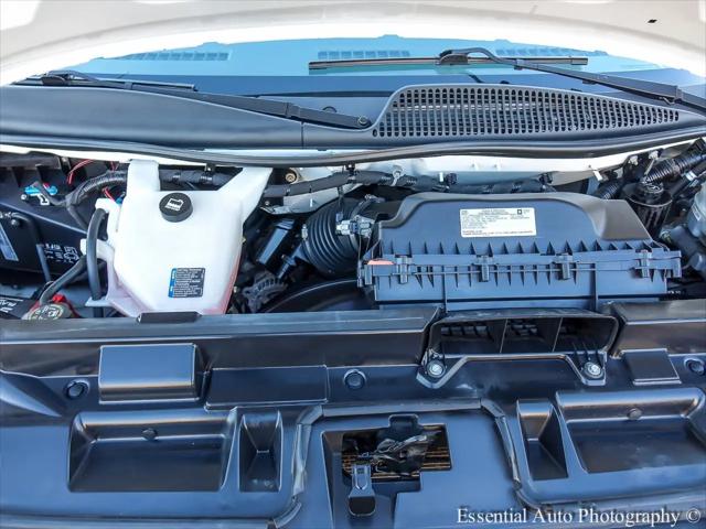 2021 Chevrolet Express Cutaway 4500 Van