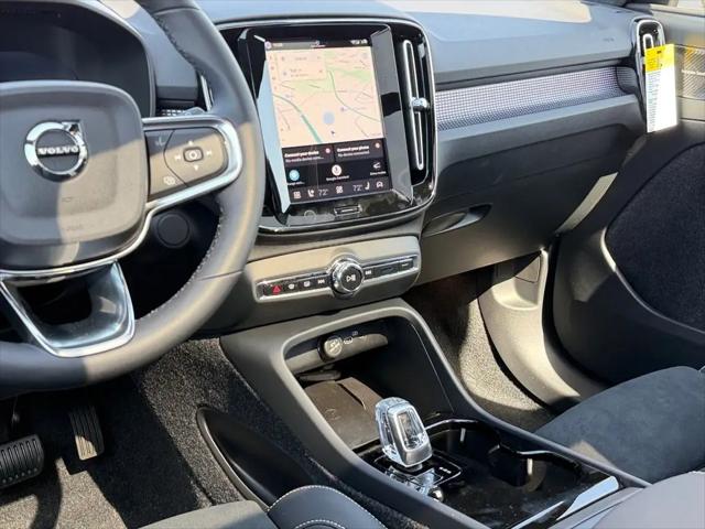 2026 Volvo EX40 Black Edition Ultra, Twin Motor, Fully electric