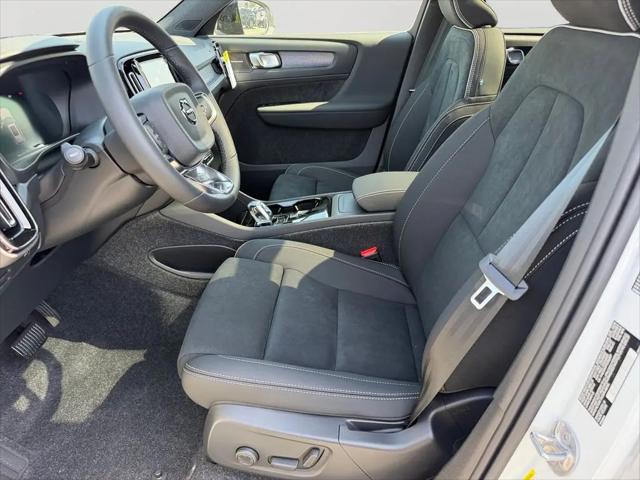 2026 Volvo EX40 Black Edition Ultra, Twin Motor, Fully electric