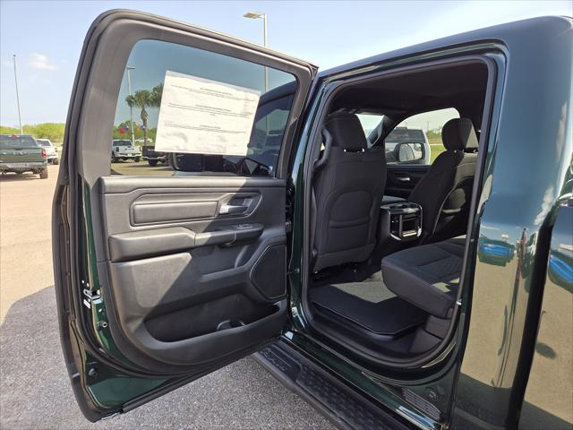 2026 Ram 1500 Express Crew Cab 4x4 5'7" Box