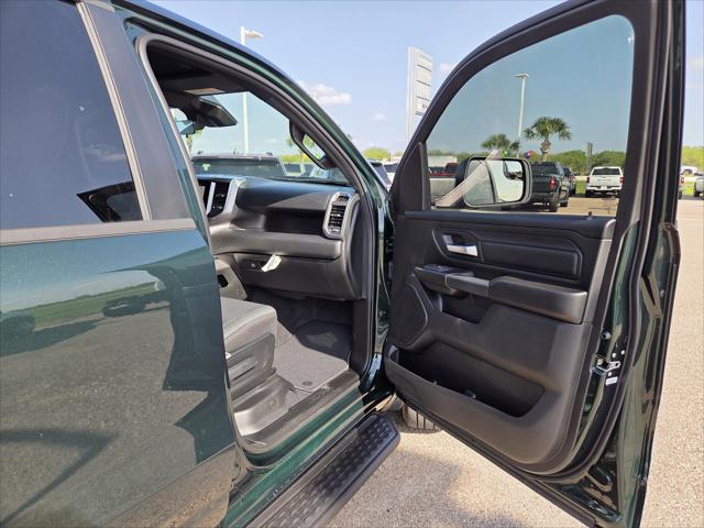 2026 Ram 1500 Express Crew Cab 4x4 5'7" Box