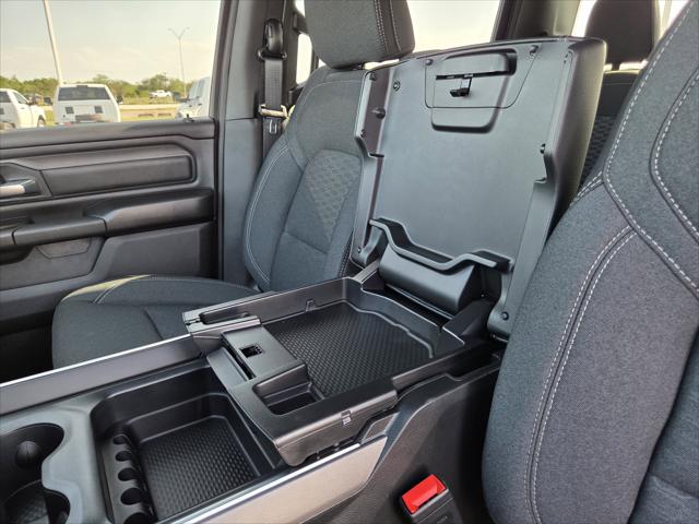 2026 Ram 1500 Express Crew Cab 4x4 5'7" Box