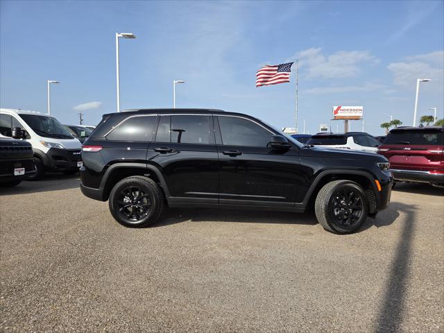 2026 Jeep Grand Cherokee Altitude 4x4