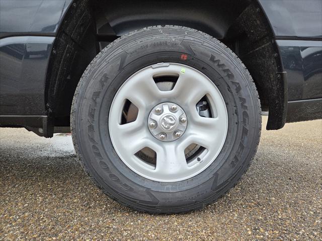 2026 Ram 1500 Tradesman Quad Cab 4x2 6'4" Box